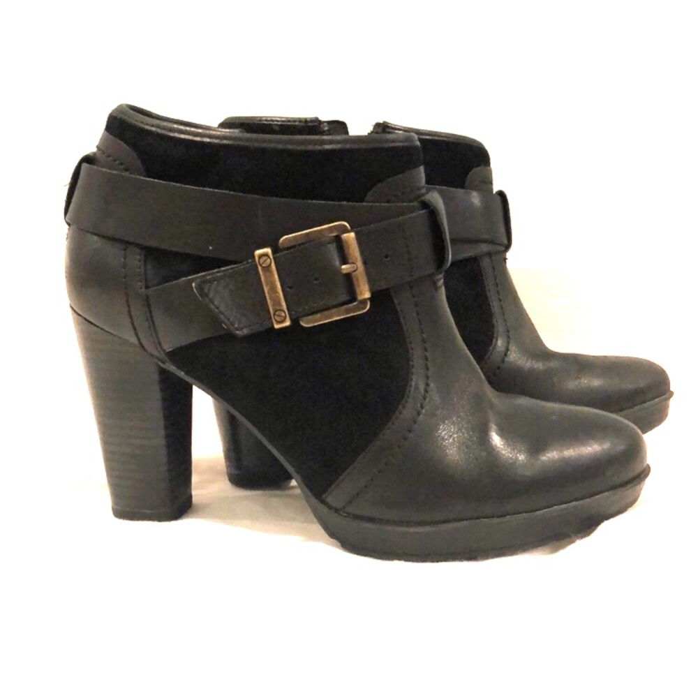 Black heel booties